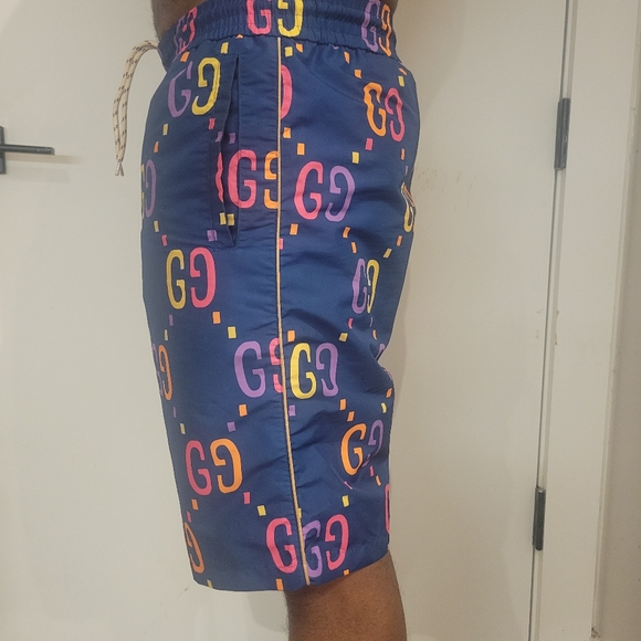 Authentic Gucci men's swim trunks - Picture 2 of 5